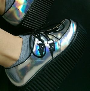 DOLLS KILL Holographic Creeper w/ Lightning Bolts!